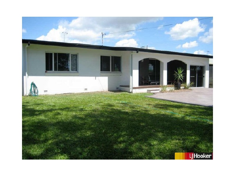 8 Heaths Road, Mount Pleasant QLD 4740