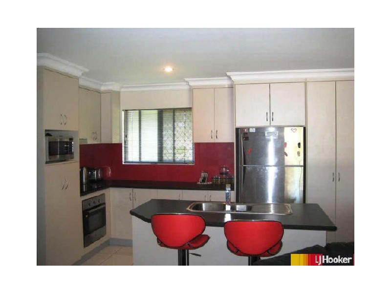 8 Heaths Road, Mount Pleasant QLD 4740