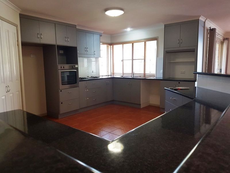 31 Frank Cowley Drive, Glenella QLD 4740