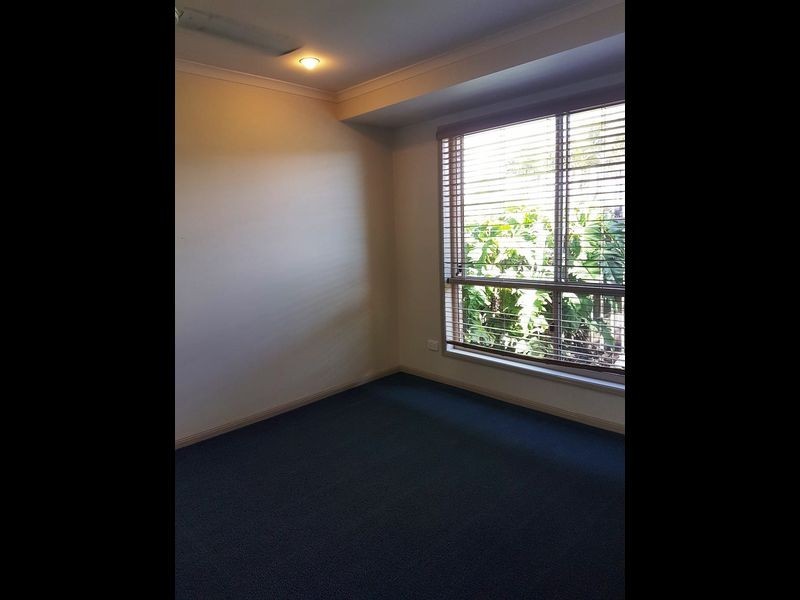 31 Frank Cowley Drive, Glenella QLD 4740