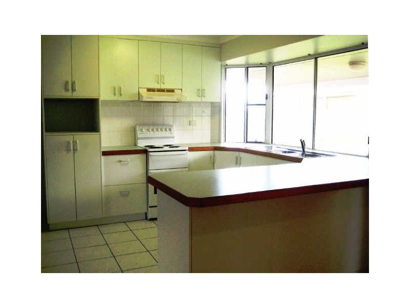 9 Ben Nevis Street, Beaconsfield QLD 4740