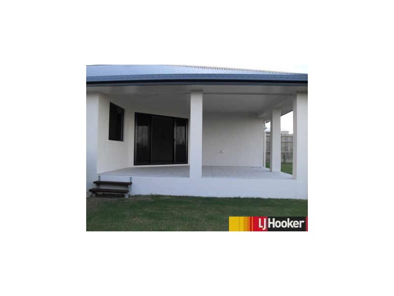 42 Cinnamon Drive, Glenella QLD 4740