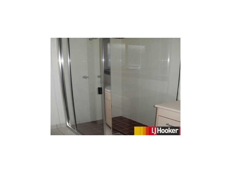 42 Cinnamon Drive, Glenella QLD 4740