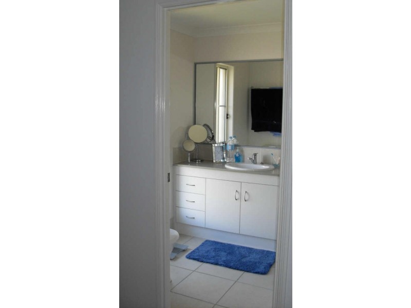 8 Ulladulla Street, Eimeo QLD 4740