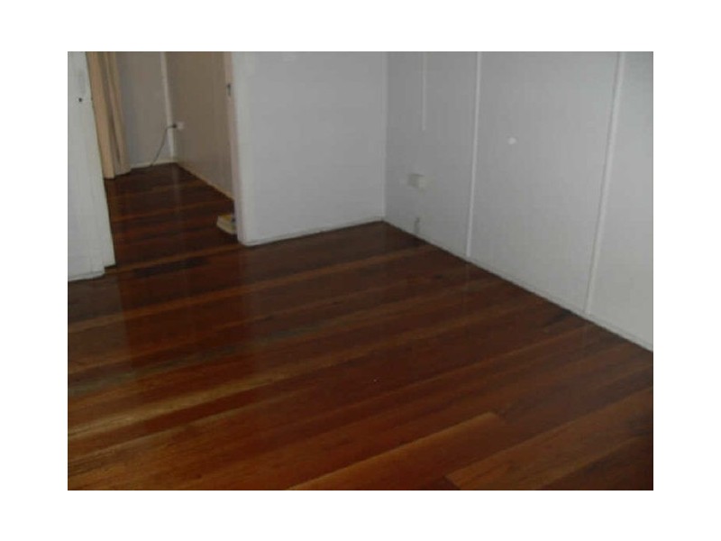 42 Pratt Street, South Mackay QLD 4740