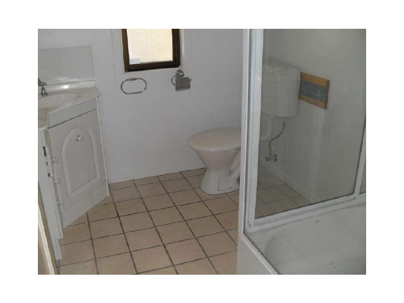 42 Pratt Street, South Mackay QLD 4740