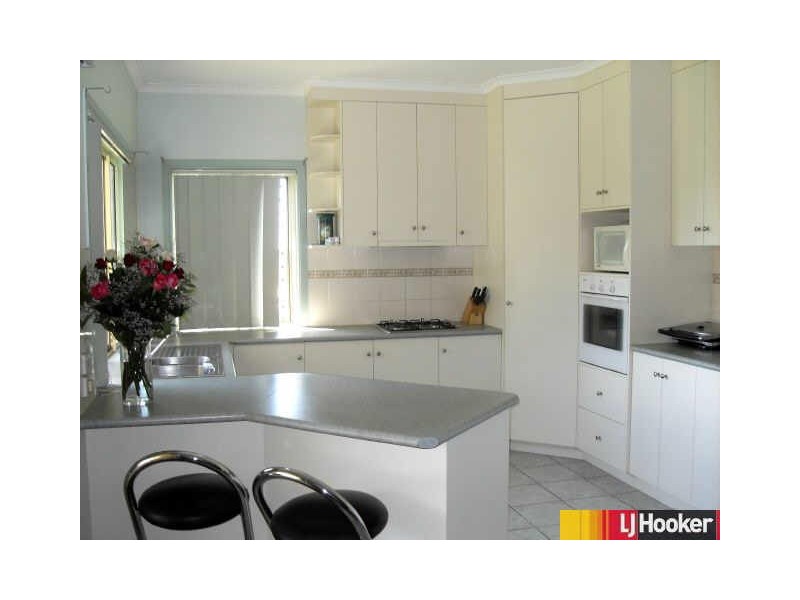 13 Cinnamon Drive, Glenella QLD 4740