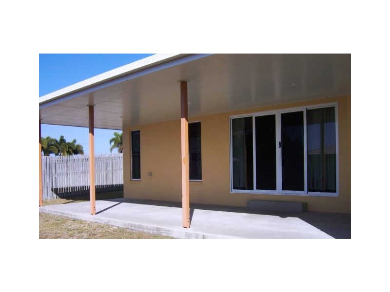 7 Seaspray Close, Shoal Point QLD 4750