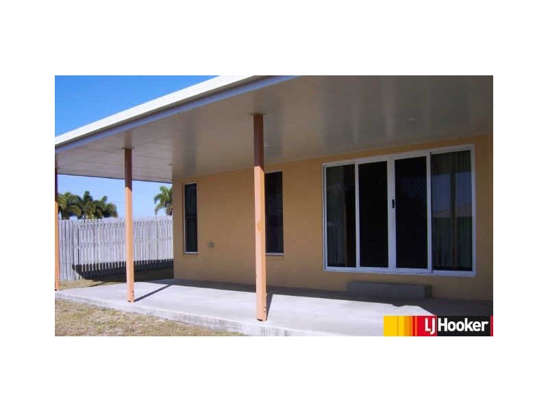7 Seaspray Close, Shoal Point QLD 4750
