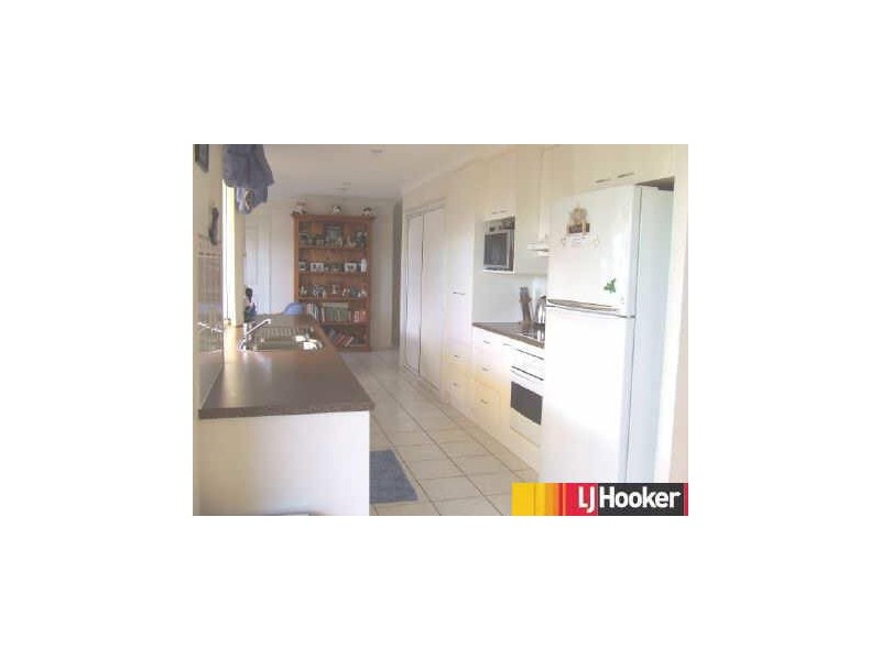 52 Caledonian Drive, Beaconsfield QLD 4740