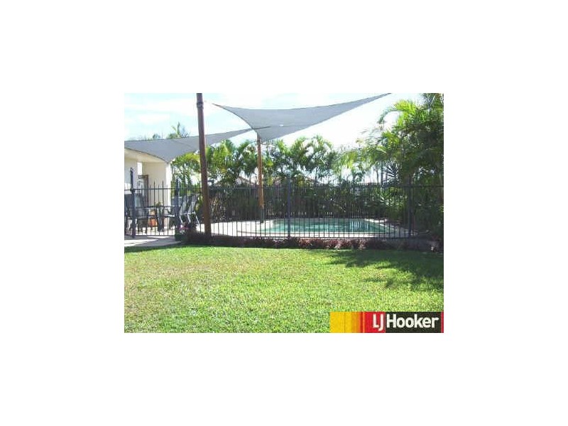 52 Caledonian Drive, Beaconsfield QLD 4740