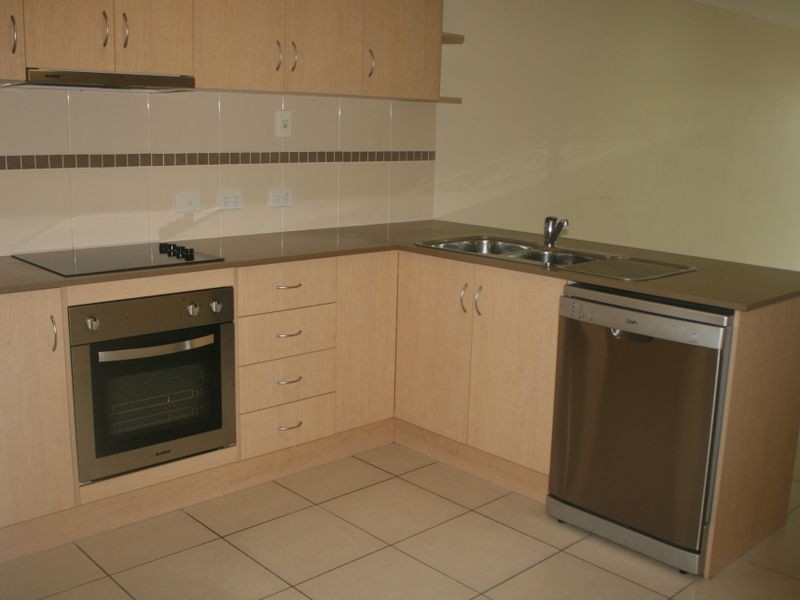 2/23 Whitehaven Drive, Blacks Beach QLD 4740