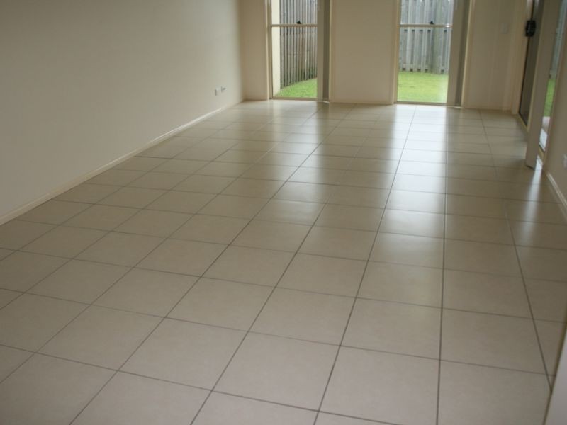 2/23 Whitehaven Drive, Blacks Beach QLD 4740