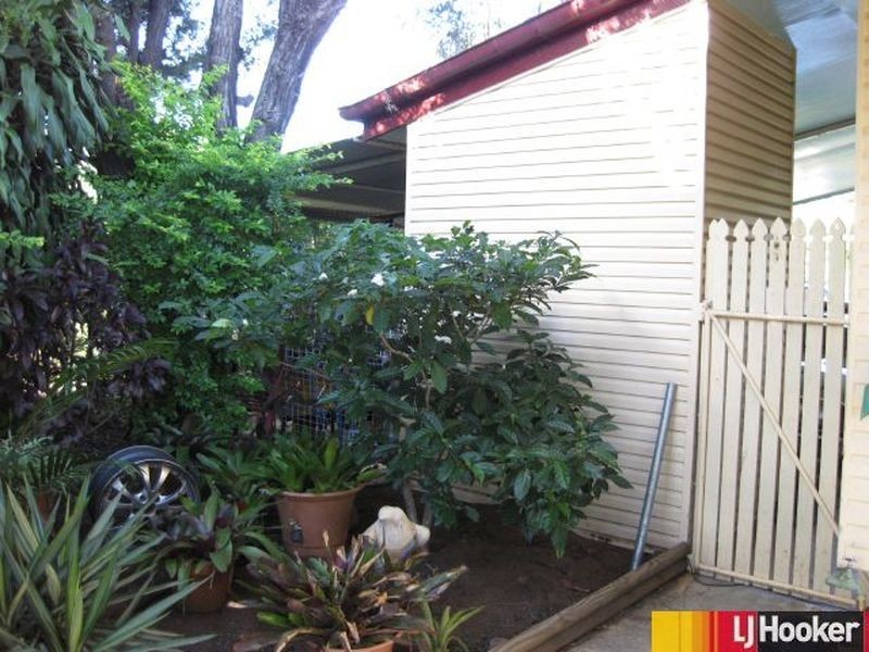 21 Rolfe Street, Moranbah QLD 4744