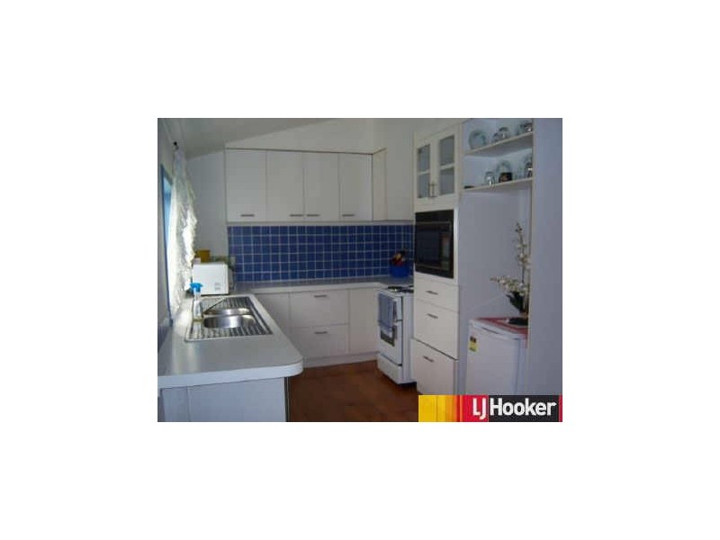 11 Baxter Street, South Mackay QLD 4740