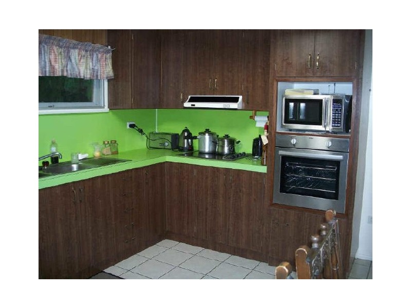 10 Manuel Street, North Mackay QLD 4740