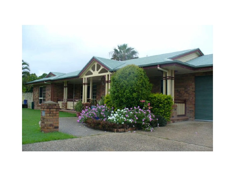 33 Bradman Drive, Glenella QLD 4740