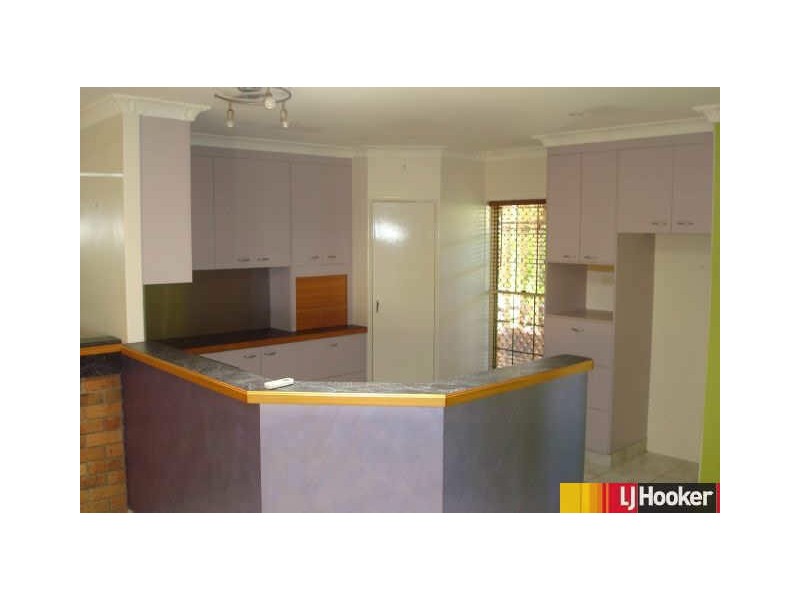 33 Bradman Drive, Glenella QLD 4740