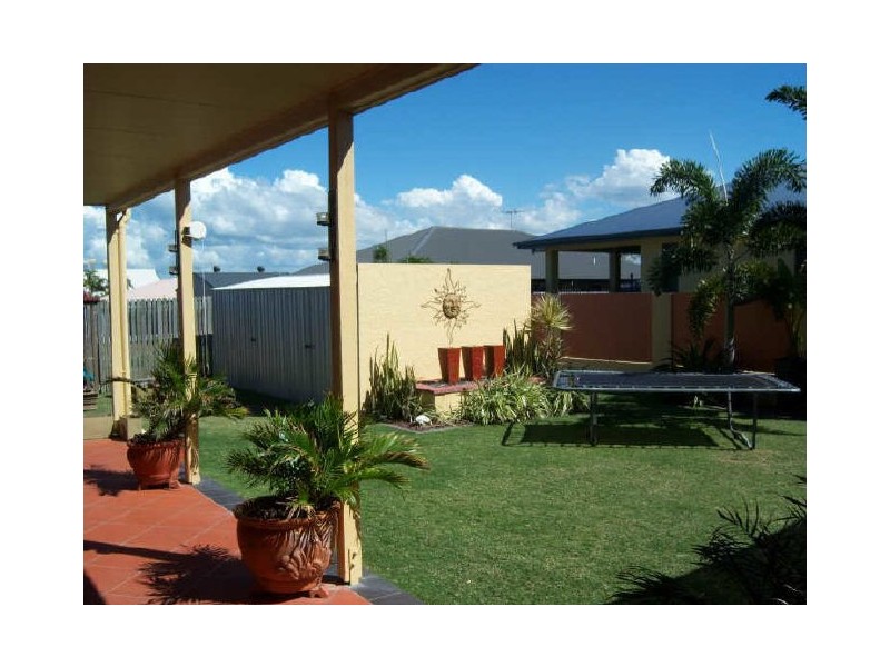 41 Slater Avenue, Blacks Beach QLD 4740