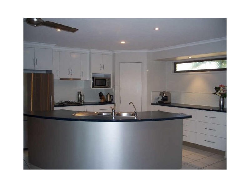 9 Rassmussen Street, Hay Point QLD 4740