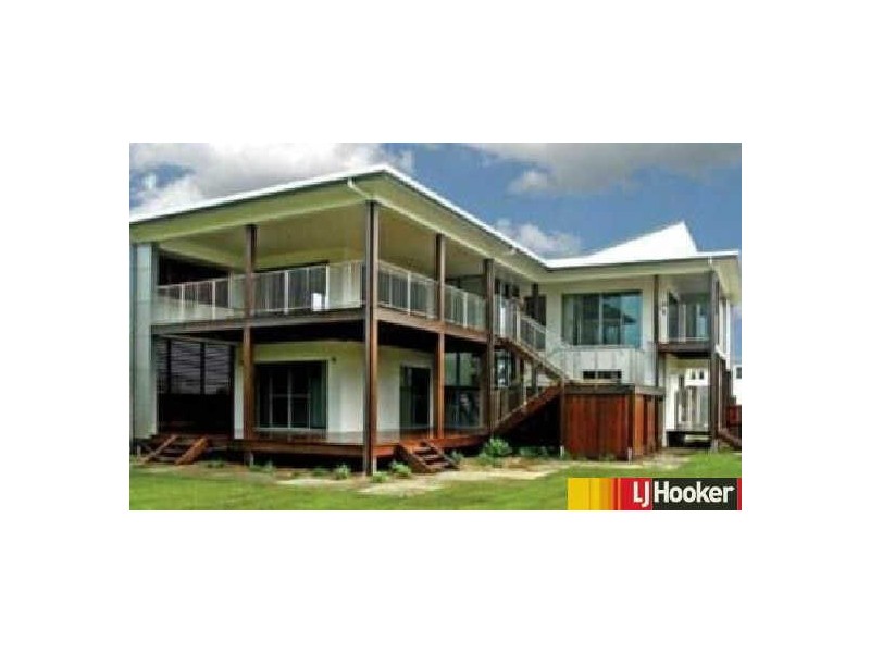 15 Seafarer Court, Blacks Beach QLD 4740