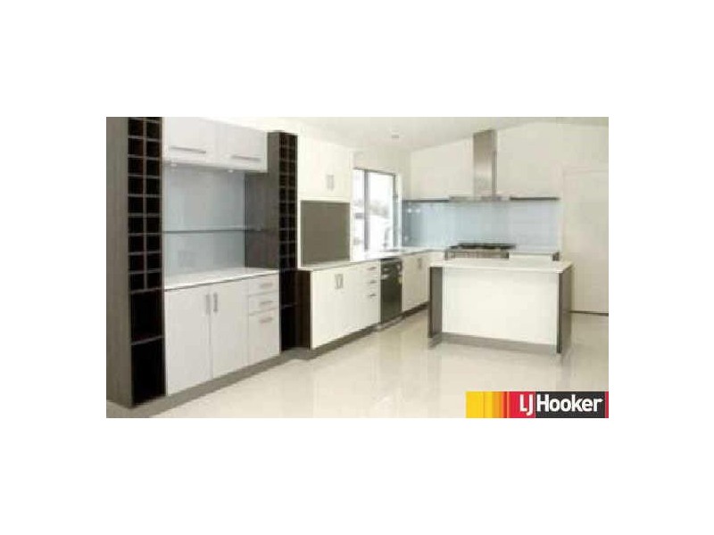 15 Seafarer Court, Blacks Beach QLD 4740