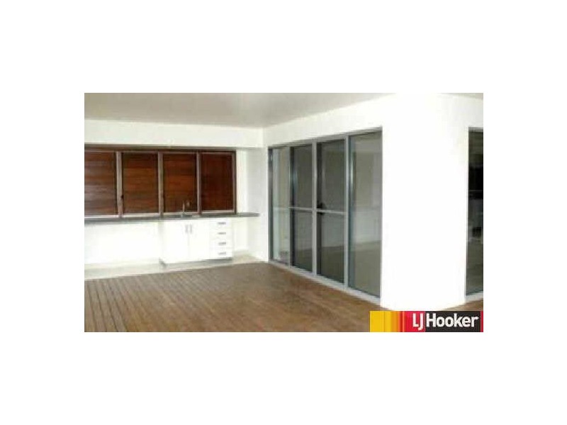 15 Seafarer Court, Blacks Beach QLD 4740