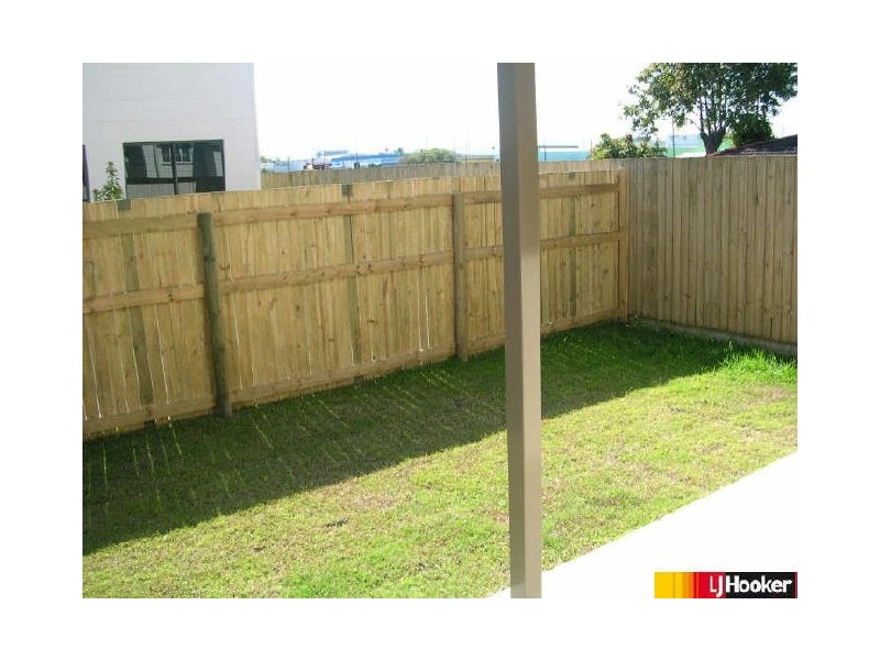 4/4 Byron Street, Mackay QLD 4740
