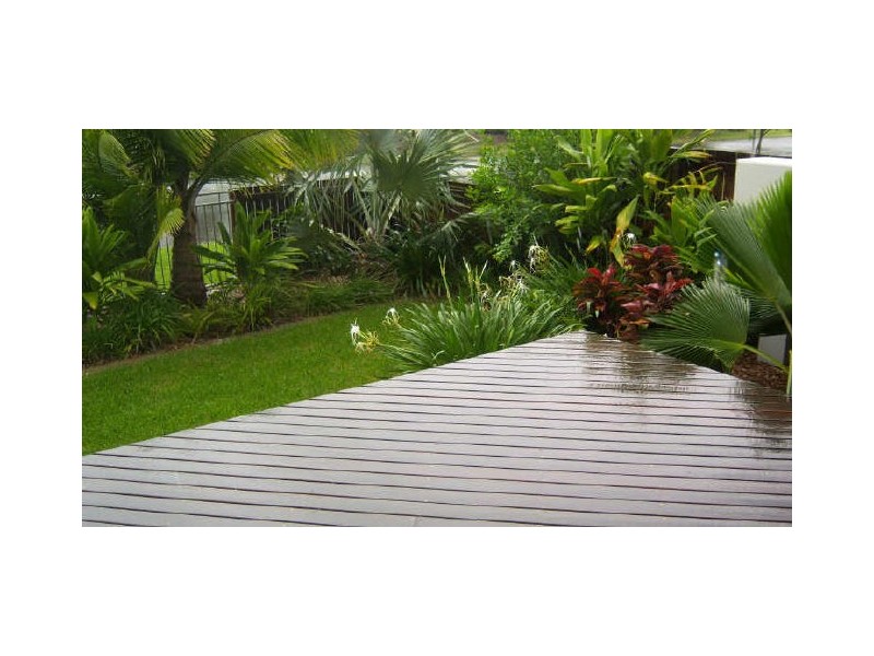 1/100 Binnington Esplanade, East Mackay QLD 4740