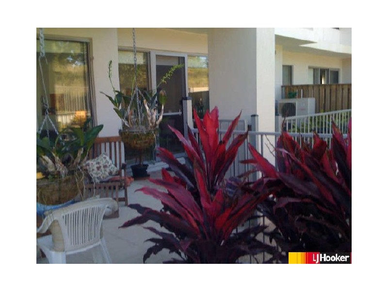 4/2 Belangason Way, Shoal Point QLD 4750