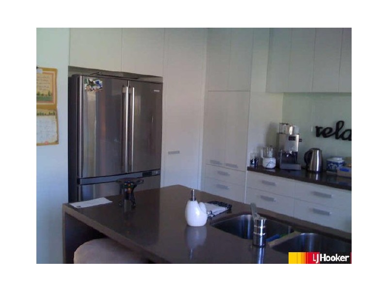 4/2 Belangason Way, Shoal Point QLD 4750