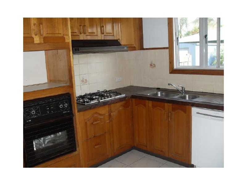 8 Evan Street, East Mackay QLD 4740