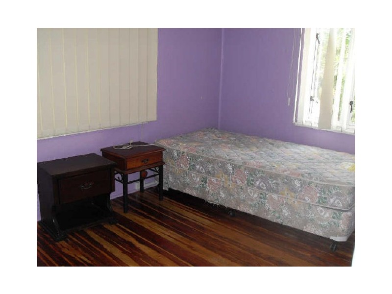 8 Evan Street, East Mackay QLD 4740