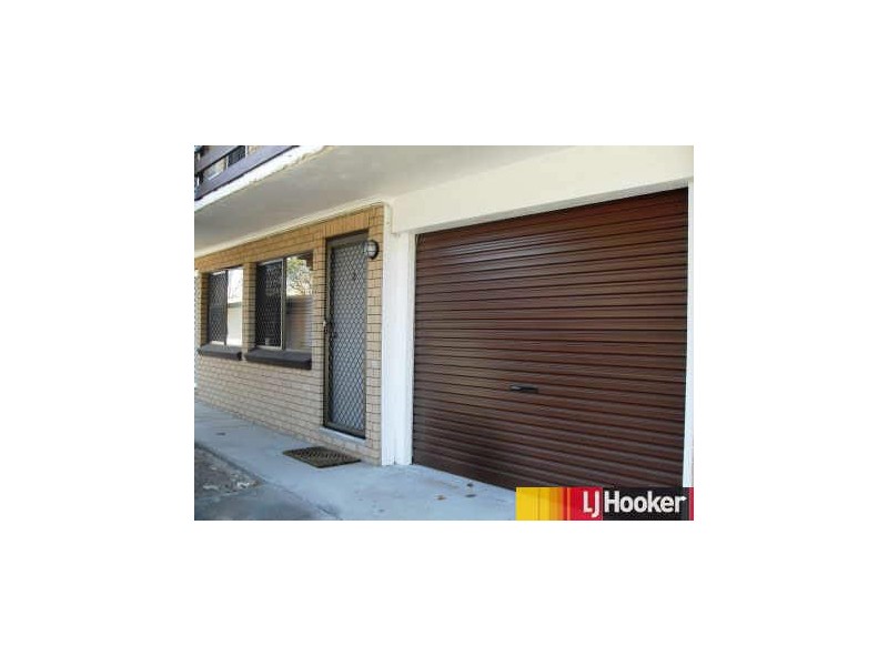 2/4 East Gordon Street, Mackay QLD 4740