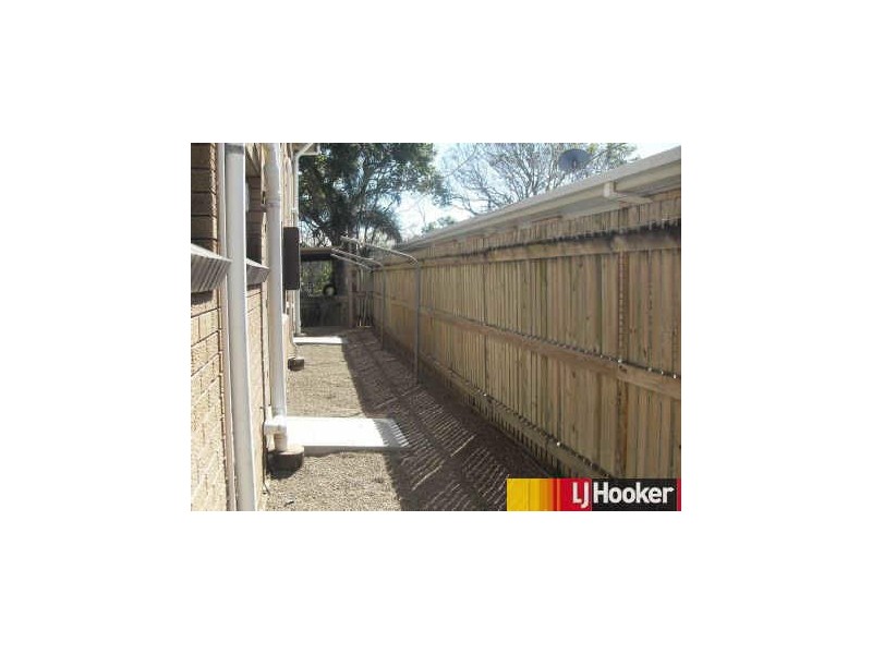 2/4 East Gordon Street, Mackay QLD 4740