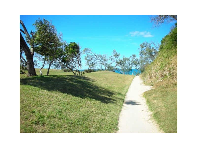 27 Portside Place, Shoal Point QLD 4750