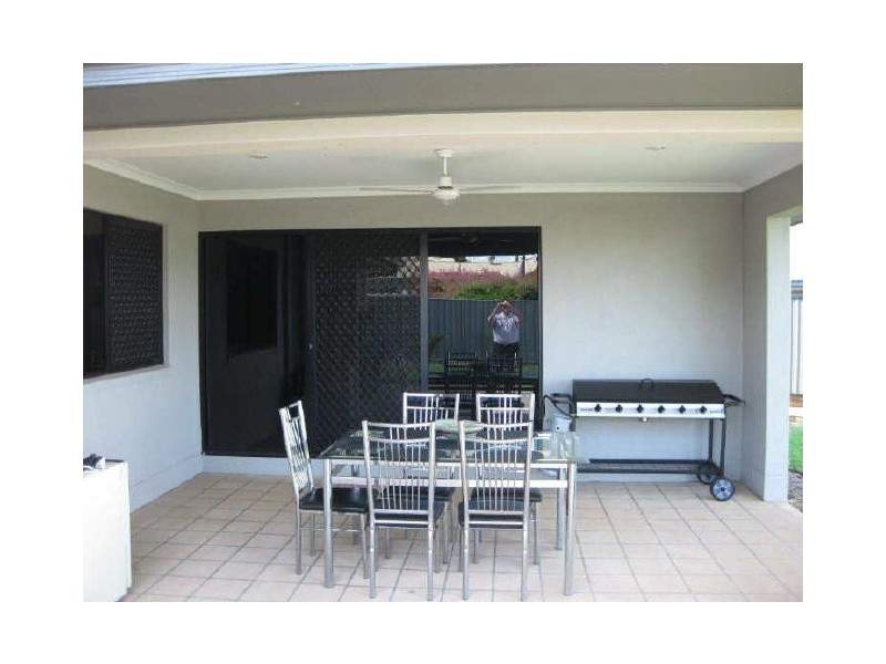 7 Longman Street, Moranbah QLD 4744