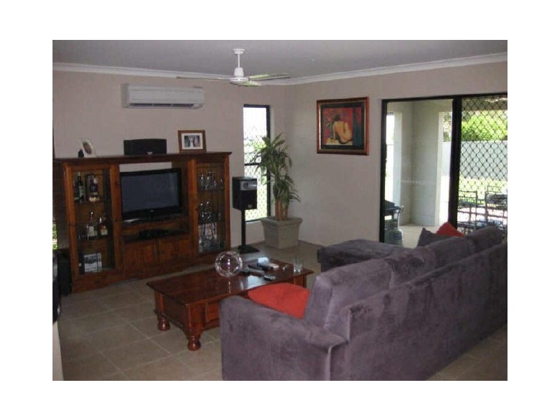 7 Longman Street, Moranbah QLD 4744