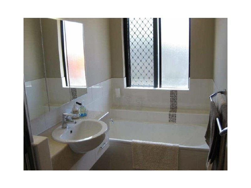7 Longman Street, Moranbah QLD 4744