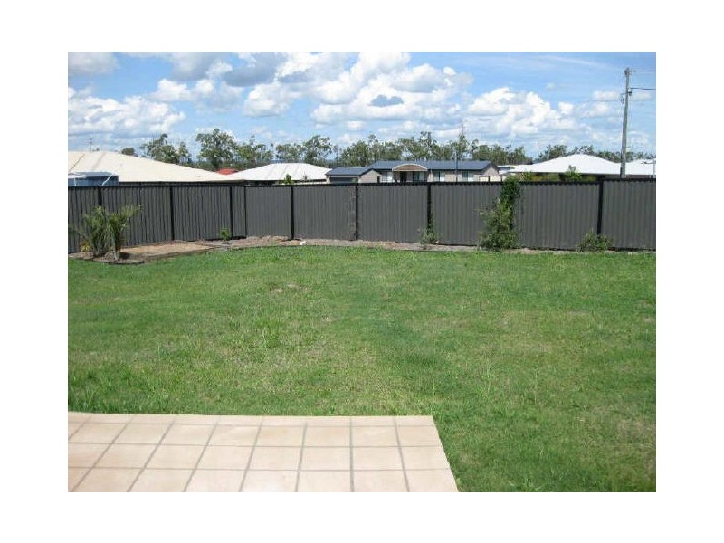 7 Longman Street, Moranbah QLD 4744
