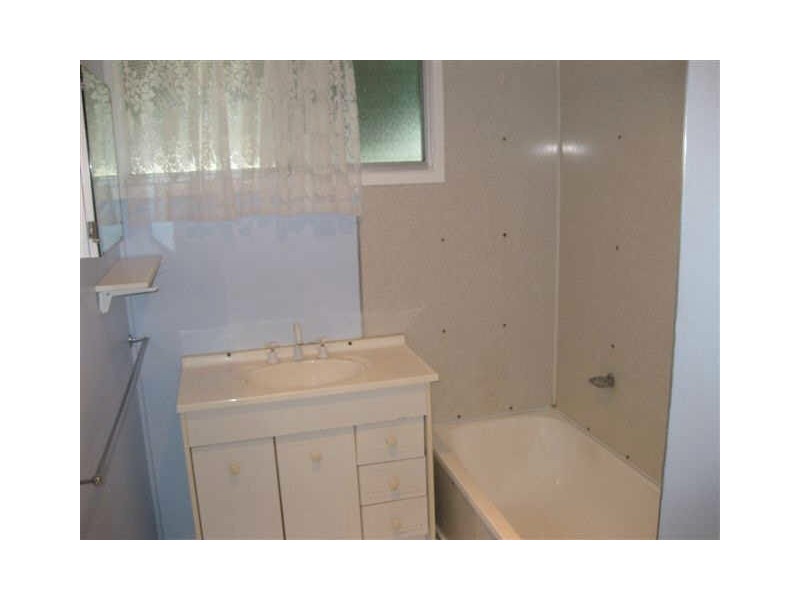 28 Leslie Drive, Moranbah QLD 4744