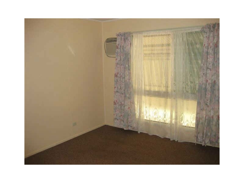 28 Leslie Drive, Moranbah QLD 4744