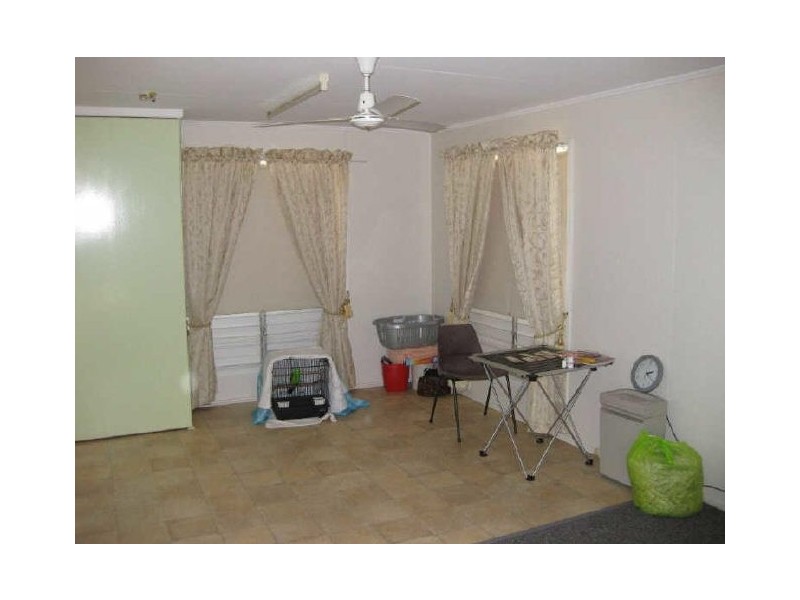 14 Lawrence Street, Moranbah QLD 4744
