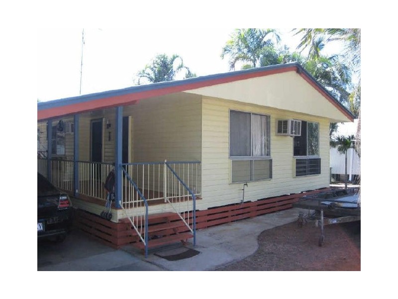 30 Kennedy Drive, Moranbah QLD 4744