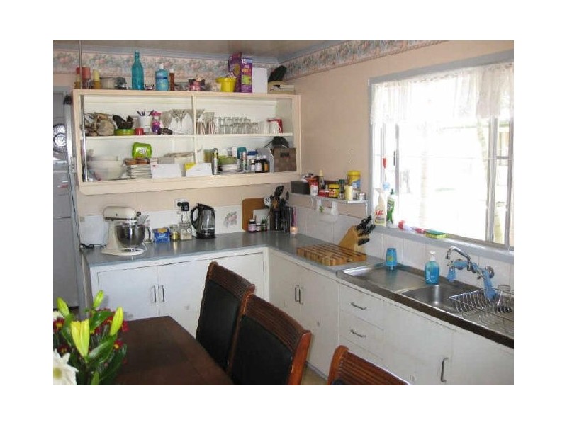 30 Kennedy Drive, Moranbah QLD 4744