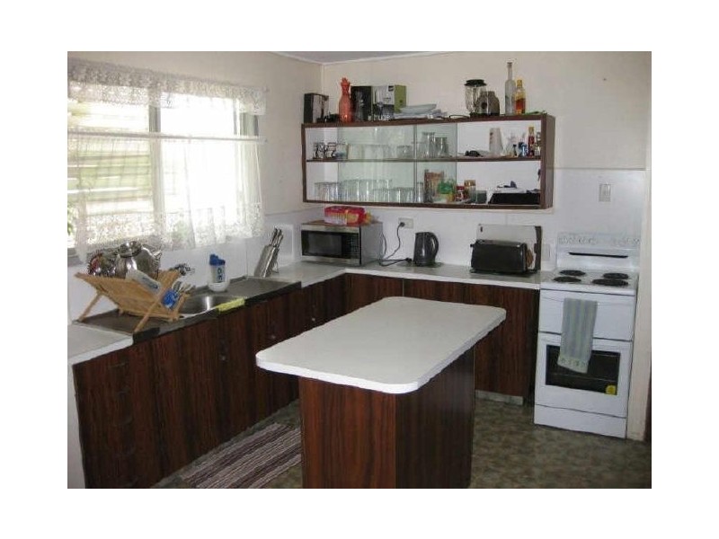 20 Macdonald Street, Dysart QLD 4745