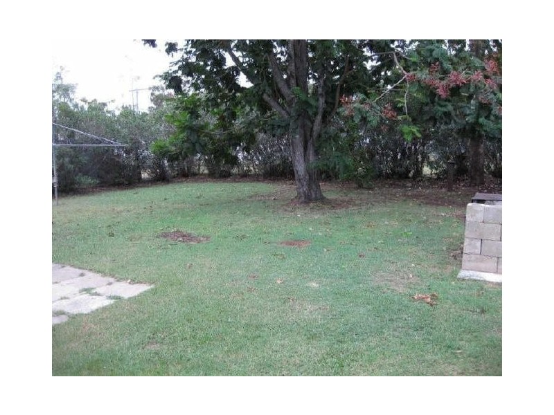 20 Macdonald Street, Dysart QLD 4745