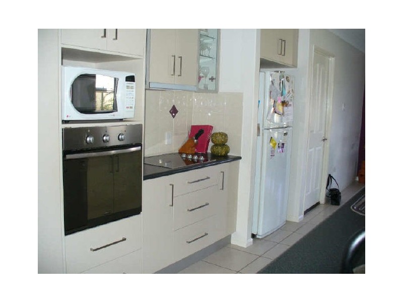 16 Macpherson Street, Moranbah QLD 4744