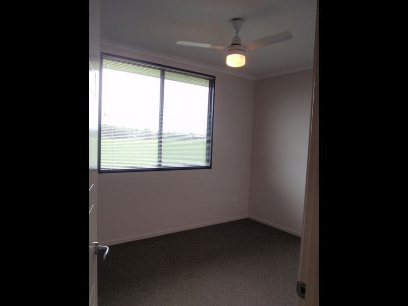 2/6 Mulcahy Crescent, Eimeo QLD 4740
