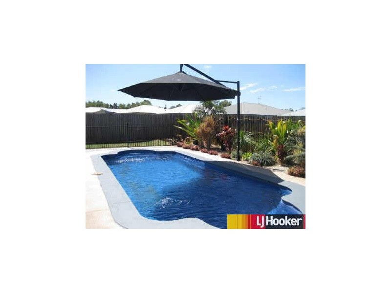 25 Savannah Drive, Moranbah QLD 4744